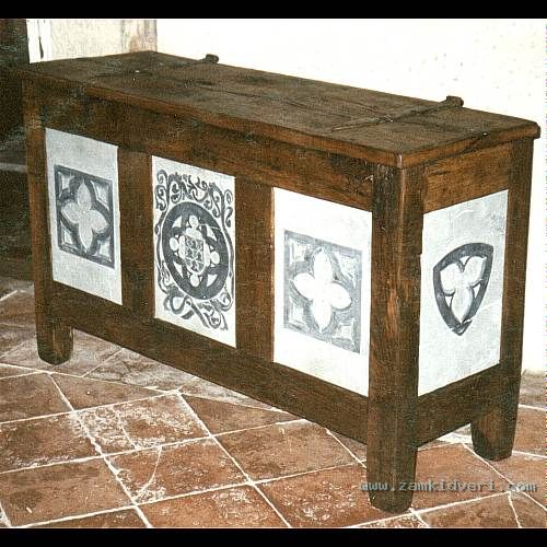 medieval furniture3