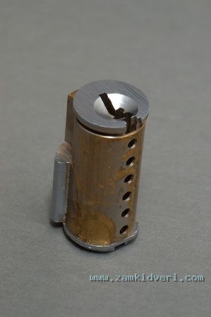 s plug sleeve