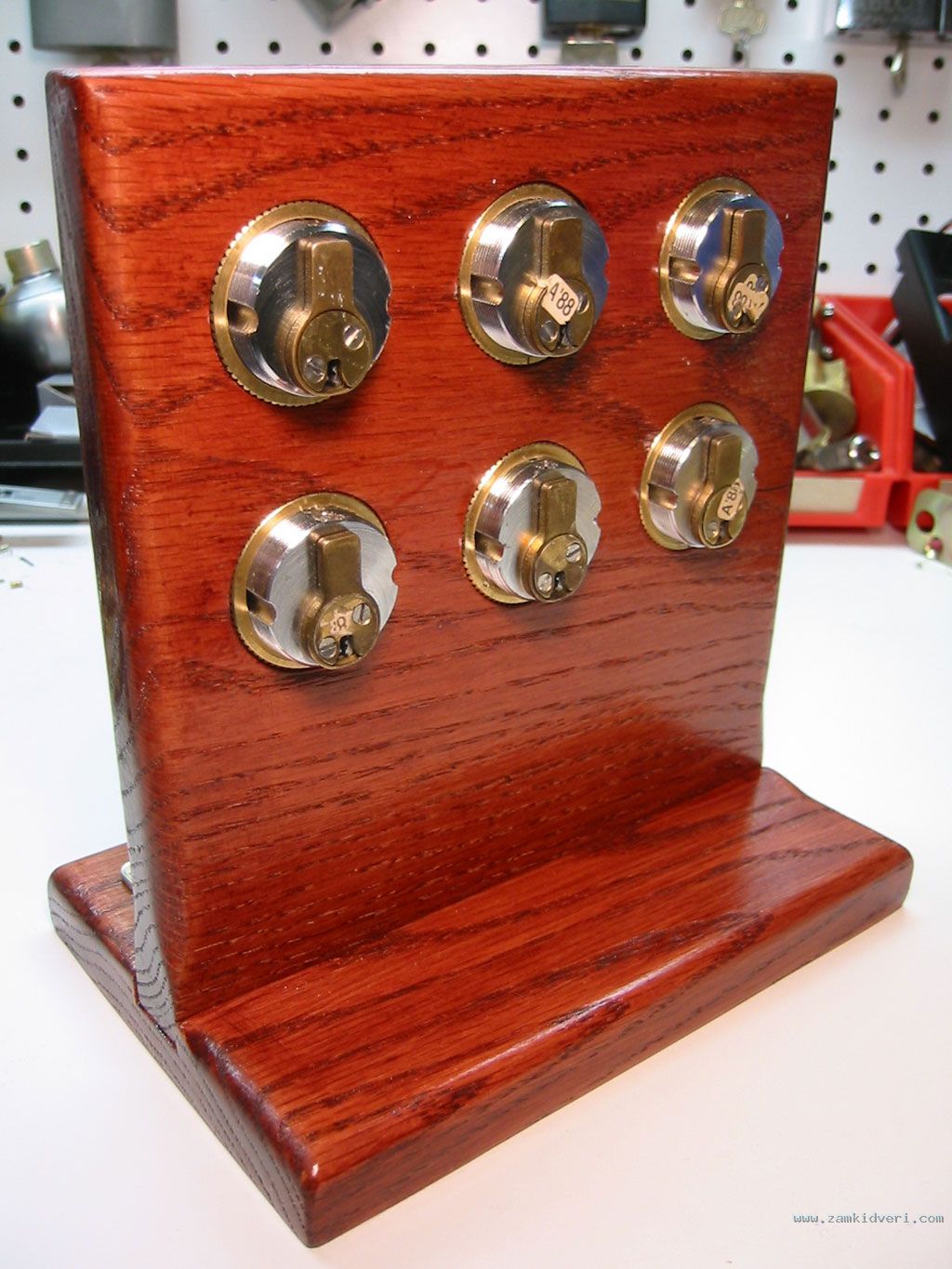 Medeco board done back