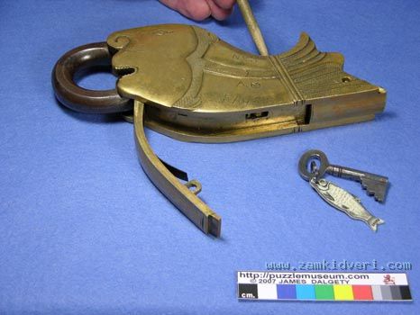 Fish Lock 05