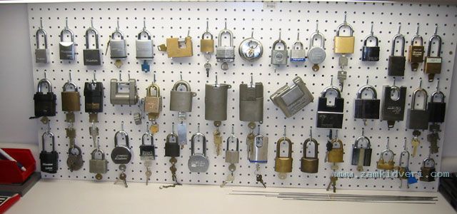squelch pegboard thumb