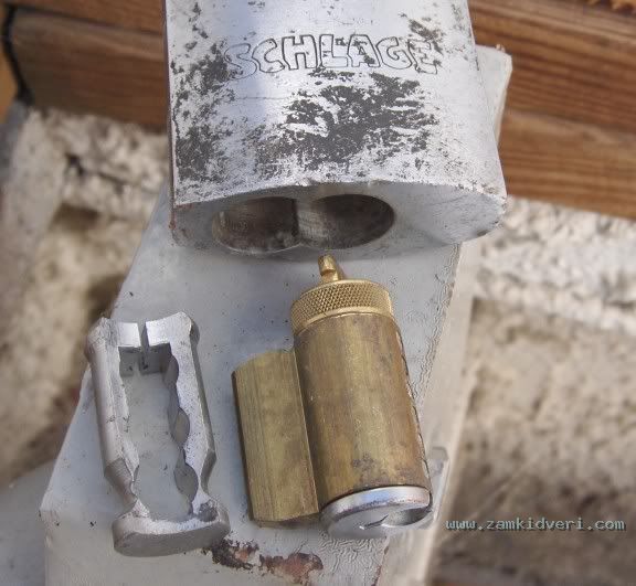 schlage padlock 3