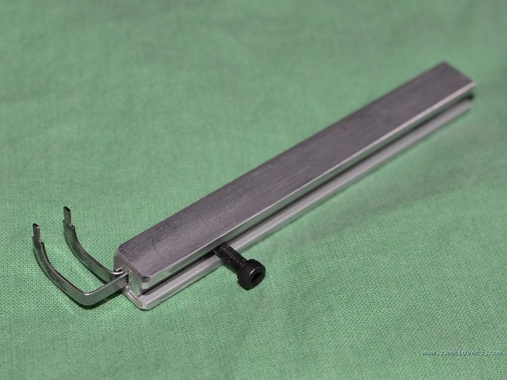 Adjustabletension