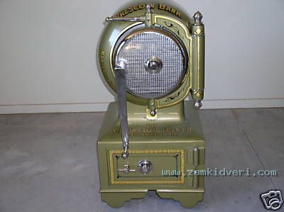 Bankers Dustproof in Cannonball safe