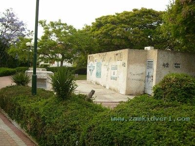 img 00095242 orig