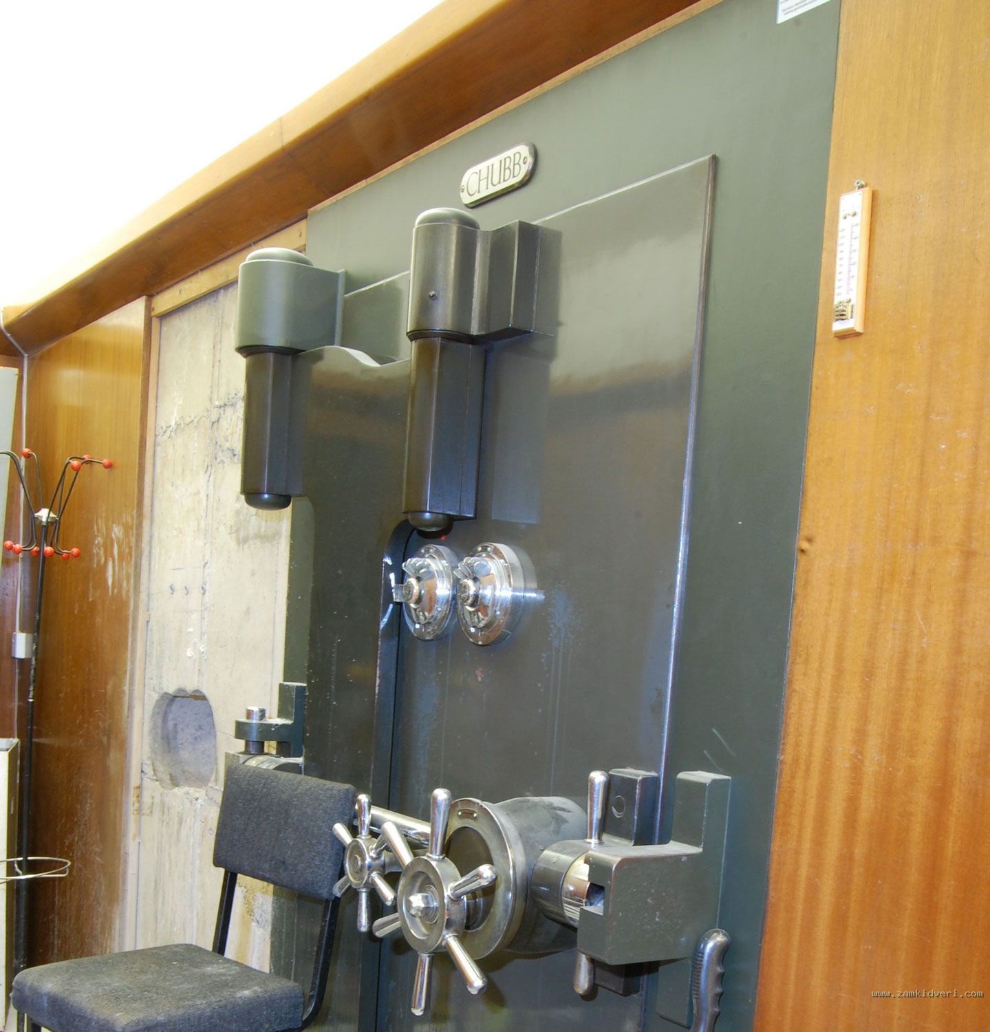 vault door