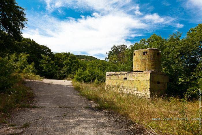 1318915525 bunker 01