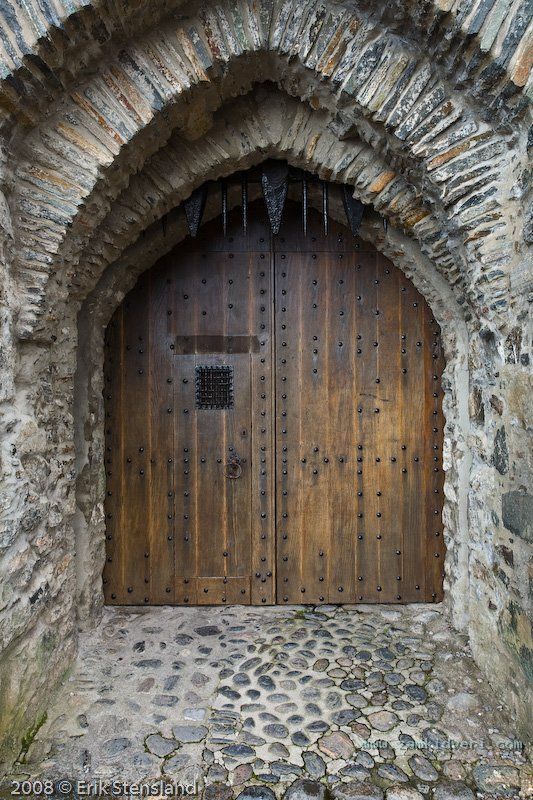 1246513296 castle entrance