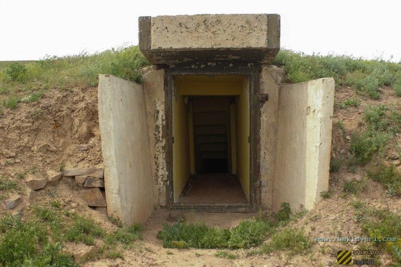 573329