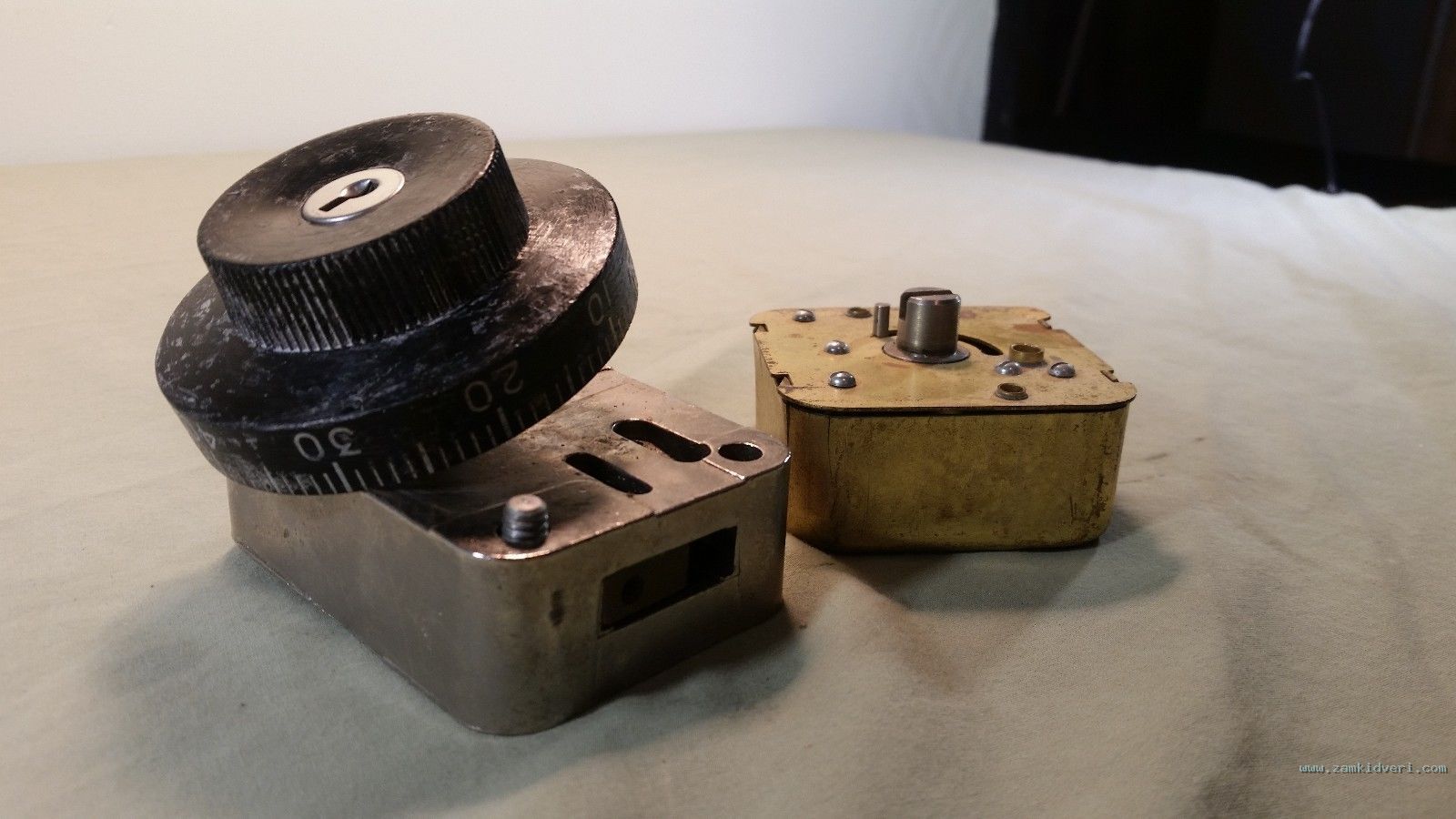 s l1600 (2)